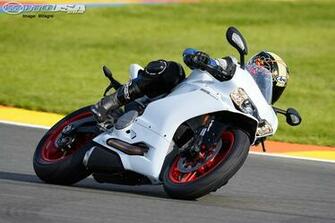 Ducati Panigale First Ride Re Motorcycle Usa