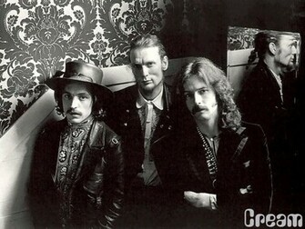 Simply Syndicated Cream Band Wallpaper