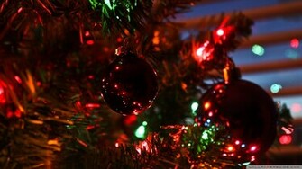 Christmas Ornaments Wallpaper