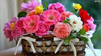 Youwall Flower Bouquet Wallpaper