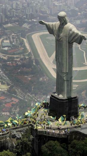 Christ The Redeemer Statue iPhone Wallpaper