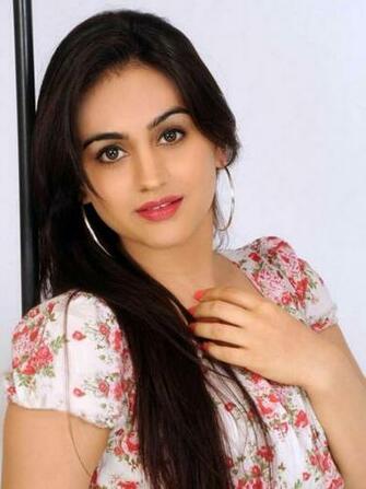 South Actress Pics Aksha Background