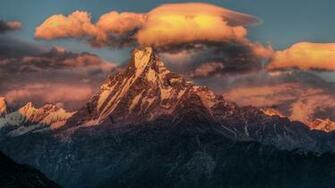 Himalayas Hills X Close