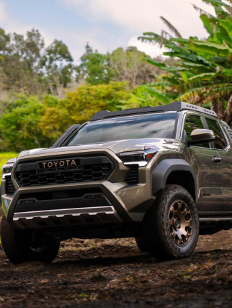 America S Favorite Mid Size Pickup The Toyota Tacoma Unveils