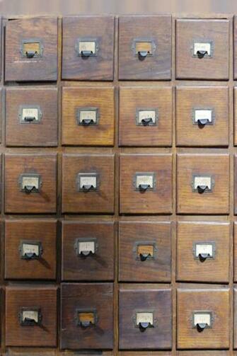 iPhone Home Screen Wallpaper App Shelves