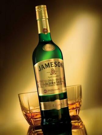 Mercado Local Jameson Gold Reserve Con Una Partida De Botellas