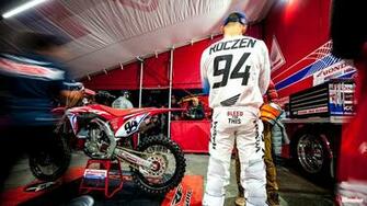 Scrub Mx Article Anaheim One Supercross Wednesday