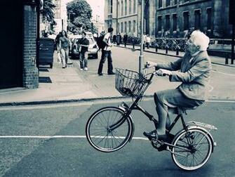 Vintage Bicycle Wallpaper