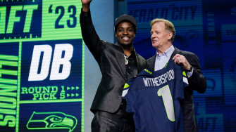 Seahawks Take Illinois Cb Devon Witherspoon At No Overall