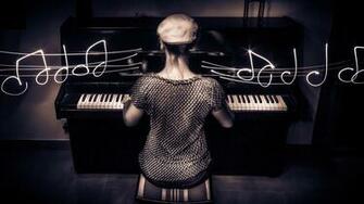 Piano And Composer Wallpaper Image Pictures