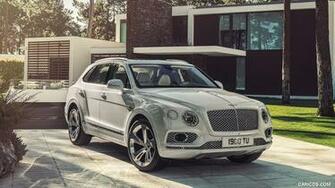 Bentley Bentayga Plug In Hybrid Front Three Quarter HD
