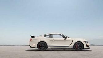 Shelby Gt350 And Gt350r Get Striking Heritage Edition Pack