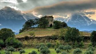 Castle Bigpic Wallpaper Mountains Plain Old Before