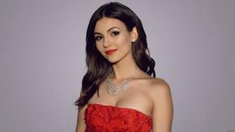 Victoria Justice Wallpaper By Me Celebs