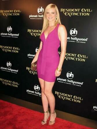 Tollywood Actress HD Wallpaper Amy Smart Hot Gallery