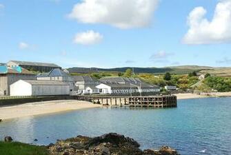 Bunnahabhain Bay And Distillery Islay Isle Of Scotland