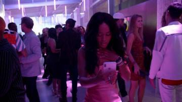 Apple iPhone Mobile Phone Used By Serayah Mcneill As Tiana Brown