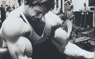 Arnold Schwarzenegger Iconic Workout 4k Ultra HD Wallpaper