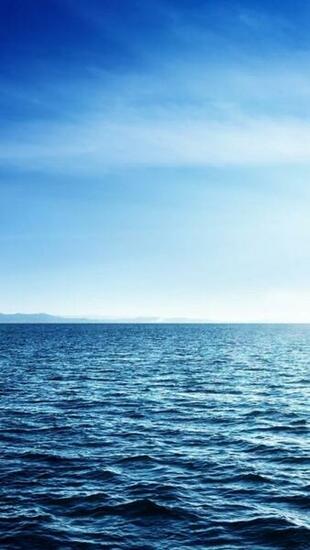 Deep Blue Ocean Waves iPhone Wallpaper