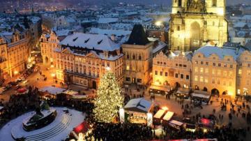 Christmas Markets Of Budapest Vienna Prague Ef Go Ahead Tours
