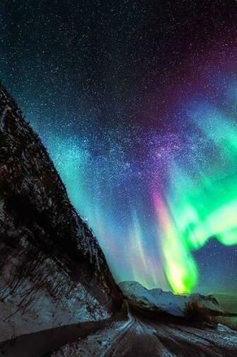 Northern Lights iPhone Wallpaper