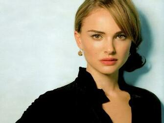 Natalie Portman Hot Wallpaper