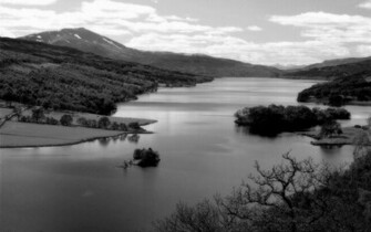 Black And White Scenic Landscape Wallpaper
